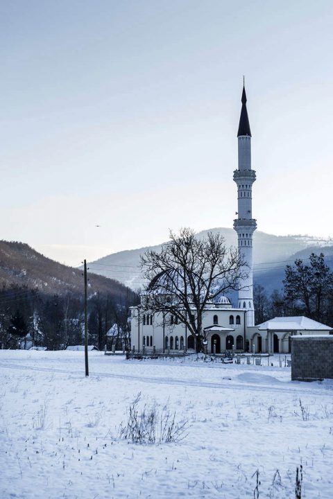 Montenegro, Balkan, Fahrt von Kolasin nach Kopaonik in Serbien, Moschee bei Rosaje